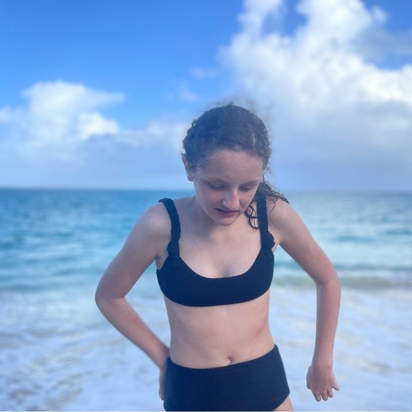 Classic Black ribbed Jcrew bikini top - Picture 3 of 8